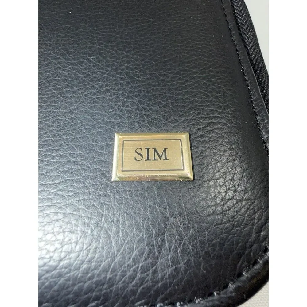 Daytimer Organizer Planner 7 Ring Genuine Leather Zipper Closure 7.25 x 9.75”